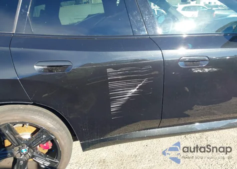 2025 BMW X3 30 xDrive z USA, uszkodzony, nr VIN 5UX53GP01S9019522